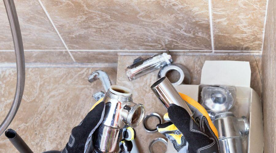 Professional gutter cleaning in Redmond, UT